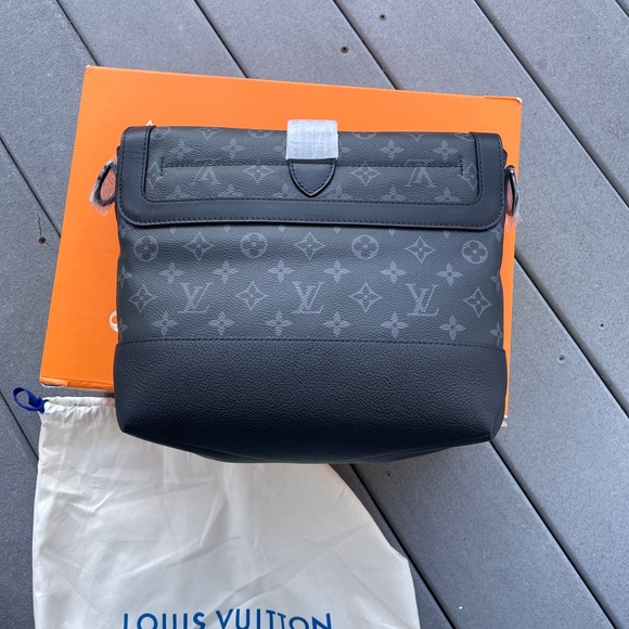 SAUMUR MESSENGER - Picture 2 of 6